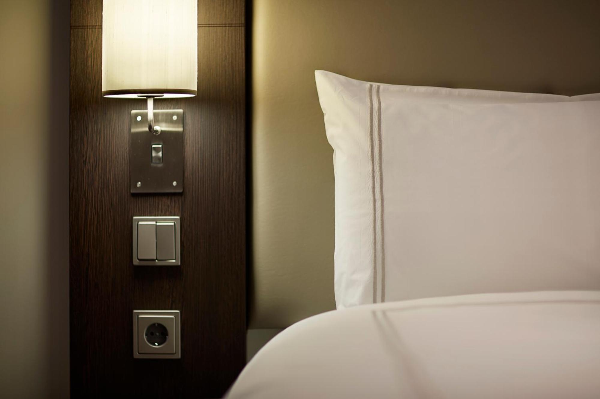Premier Inn Hamburg City Millerntor Экстерьер фото